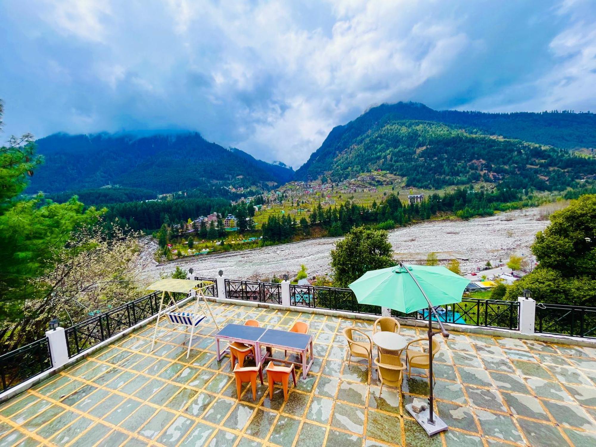 Snow Clad Riverview Hotel & Resort, Manali Exteriér fotografie