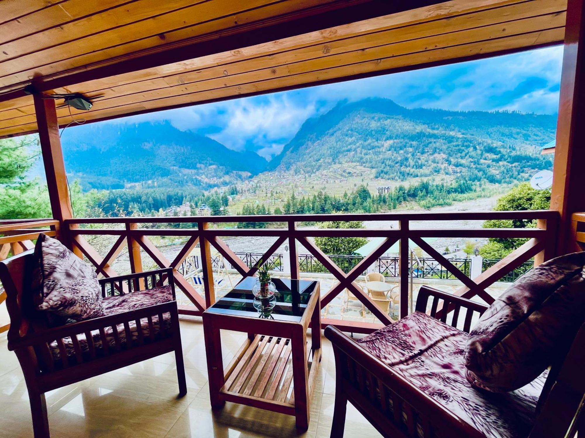 Snow Clad Riverview Hotel & Resort, Manali Exteriér fotografie