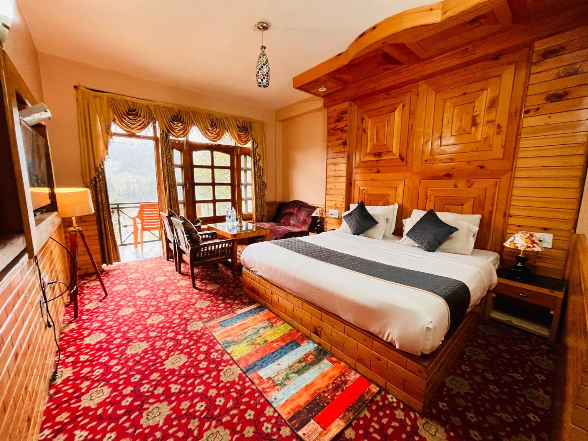 Snow Clad Riverview Hotel & Resort, Manali Exteriér fotografie